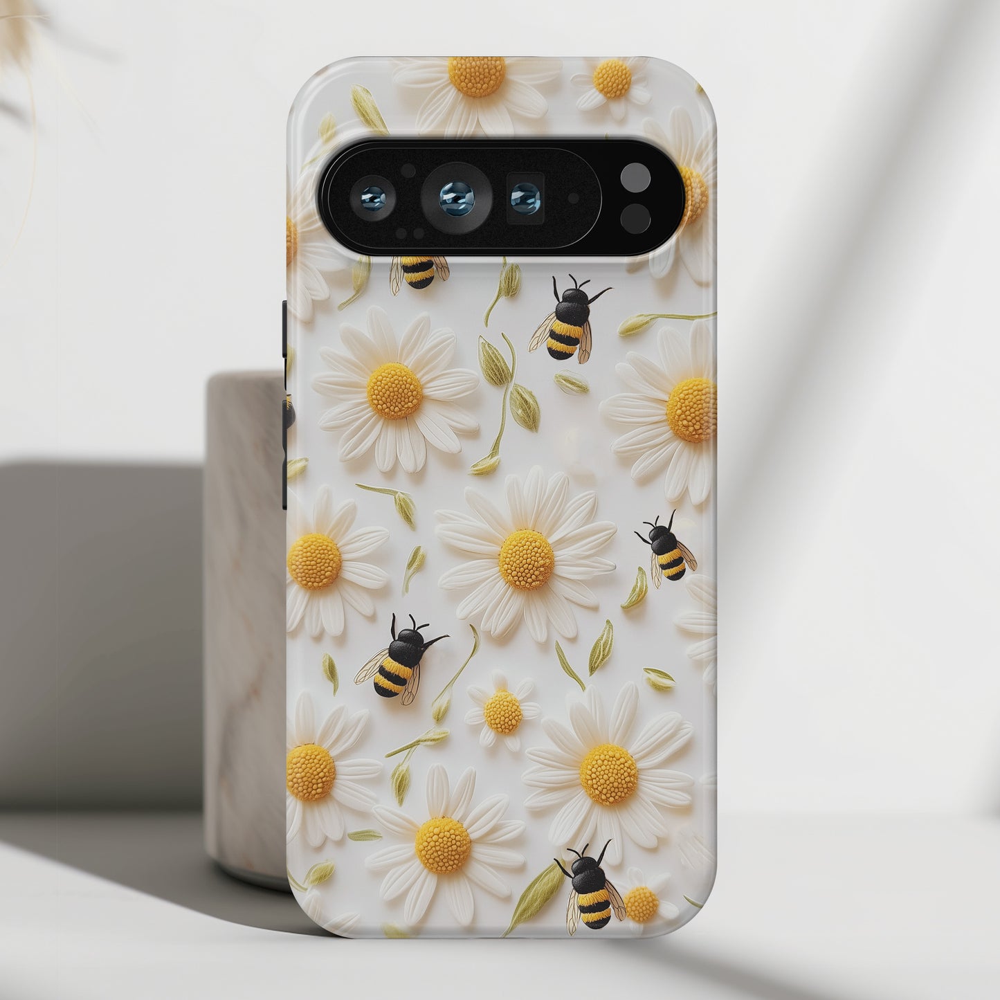 Bumblebees & Daisies Design Phone Case for Google Pixel