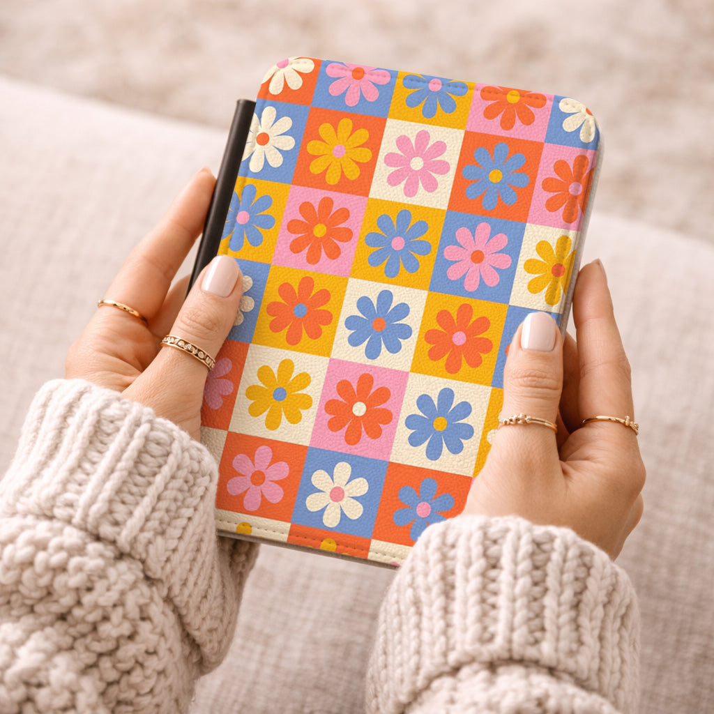 The Groovy Garden – Retro Floral Checkerboard Kindle Case