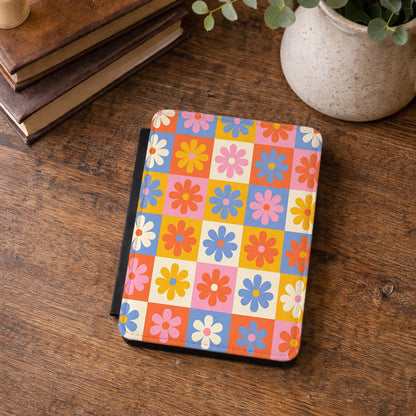 The Groovy Garden – Retro Floral Checkerboard Kindle Case