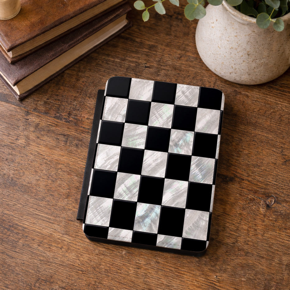 The Midnight Pearl – Inlaid Checkerboard Kindle Case