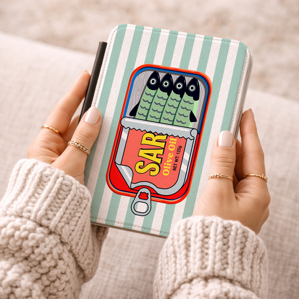 The Vintage Sardine Tin – Pop-Art Striped Kindle Case (Mint)