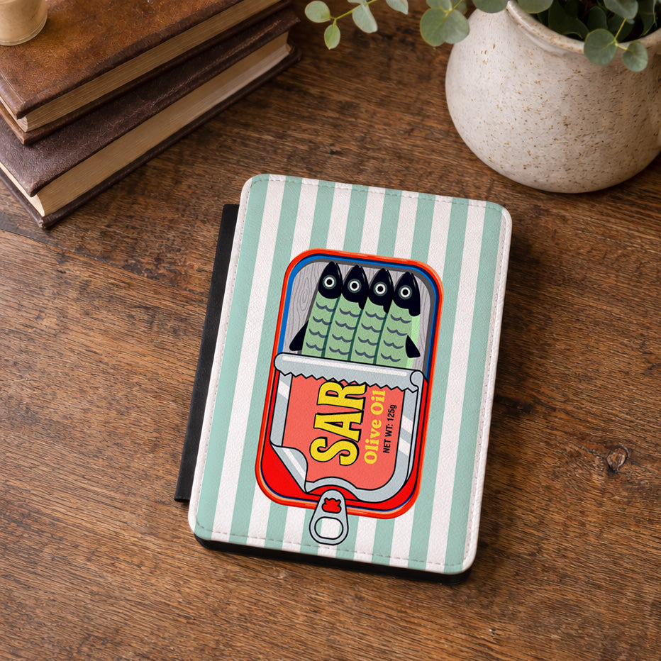 The Vintage Sardine Tin – Pop-Art Striped Kindle Case (Mint)